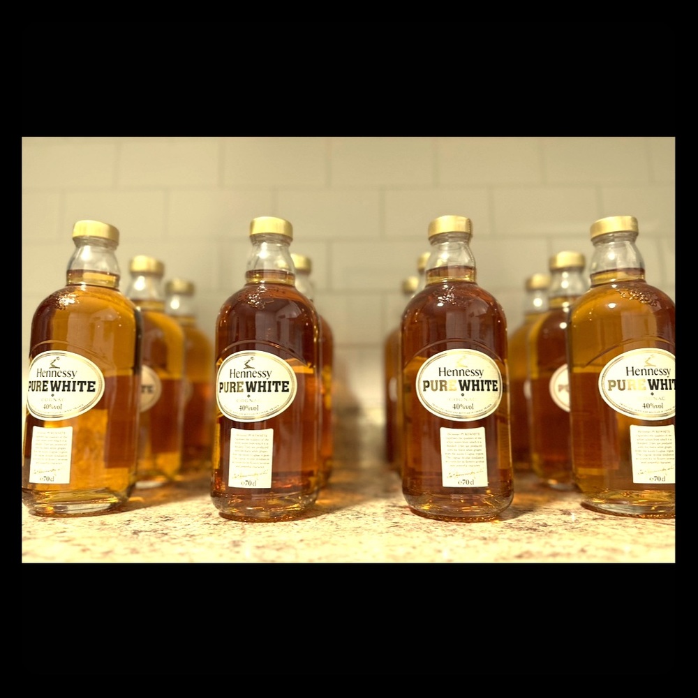 Hennessy Pure White (1) Brand new